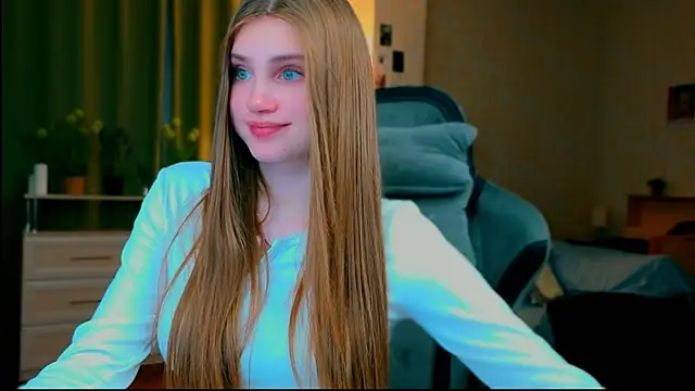 yourbeautyarya webcam