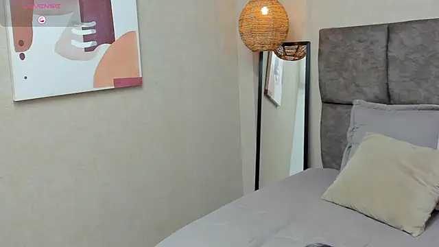 vera__lux live cam on StripChat