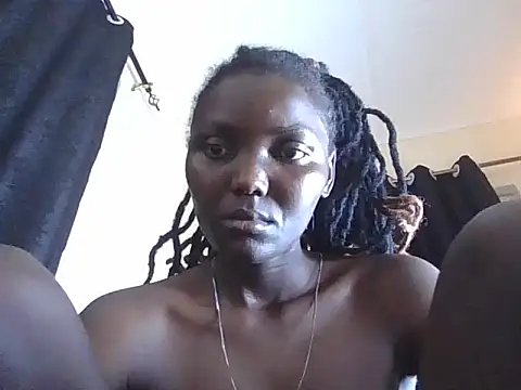 Black_beautygirlll webcam