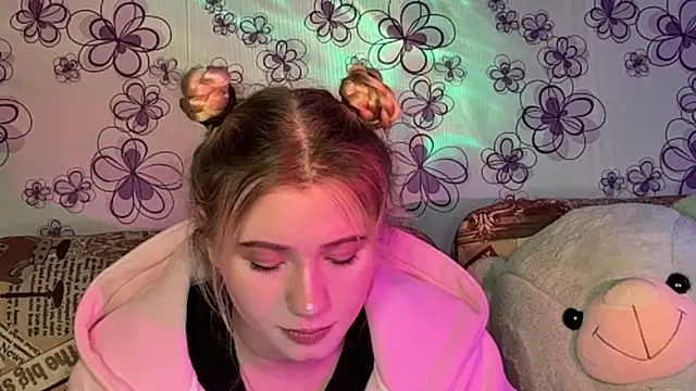 EarlineStrojnys webcam