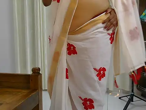 maya_kutty webcam