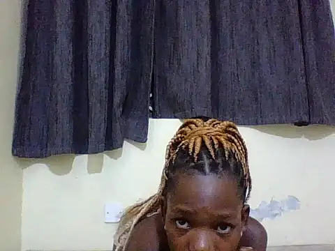 SugarPlumBabe16 webcam