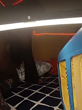 Slut_Me_Out_Couples webcam