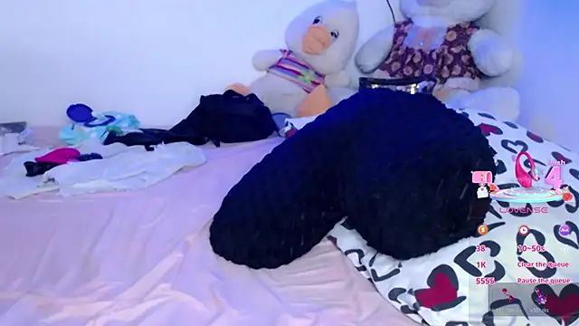 ninatiny webcam