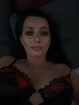 Hotmomcheckk_ webcam