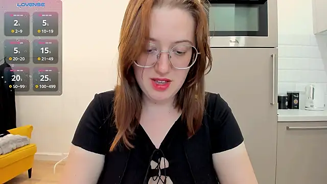 Charmy_Gracy webcam