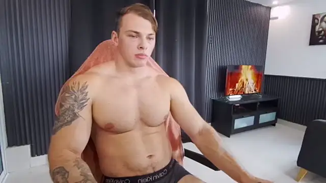 YourHotGreg webcam