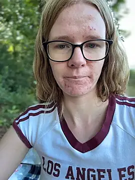 Bikergirl_97 webcam