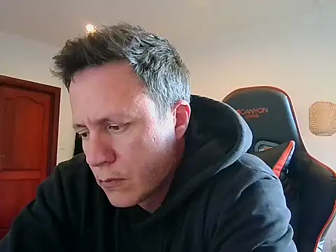 TroyDieselXXX webcam