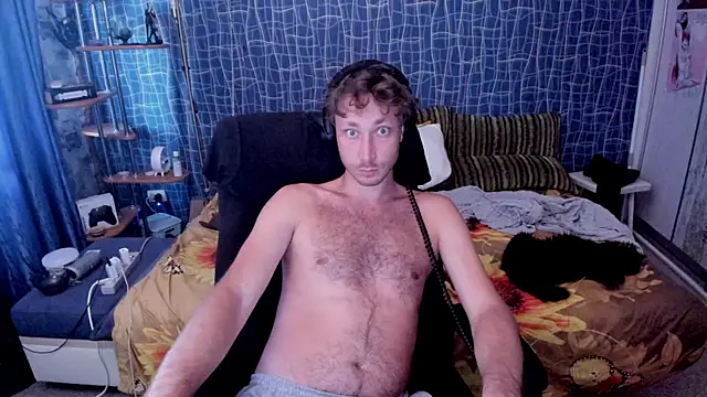 CuteBoy228 webcam