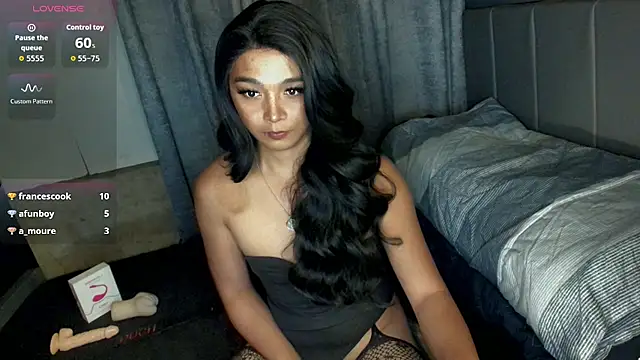 TrinityFucksYou webcam