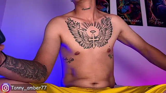 Amber77__ webcam