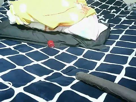 ruu-prettygall webcam