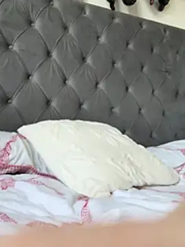 BaddieRiRi224 webcam