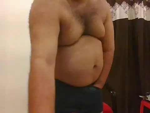 Adrian_Charms webcam
