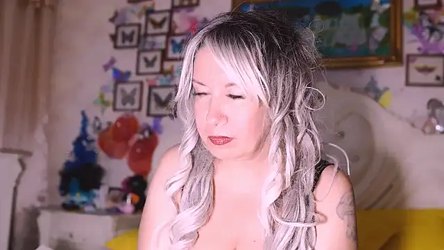 DirtySlut webcam