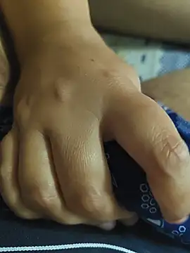 MadaamJizz_DickLewd webcam