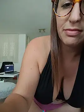 Maya_Brooke webcam
