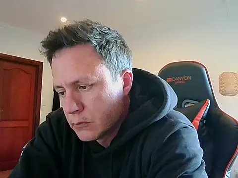 TroyDieselXXX webcam