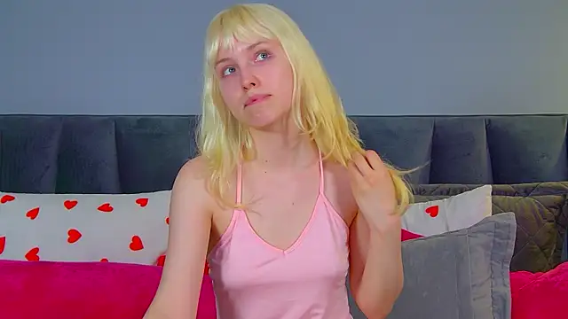 hannahhollis - HannahHollis's free webcam - UK Sex Cams