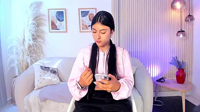 Bella_rochee webcam