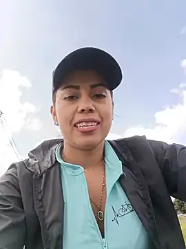 _andrea30