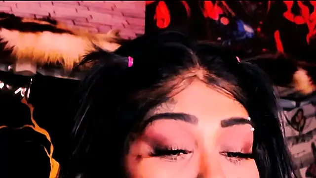 indian_dreamgirl webcam