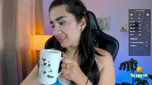 Anya_Volkov webcam
