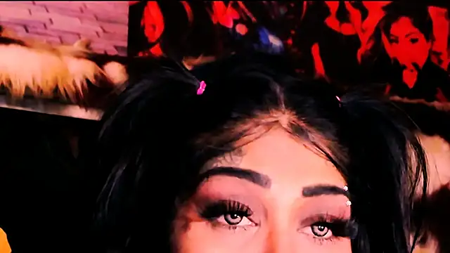 indian_dreamgirl webcam