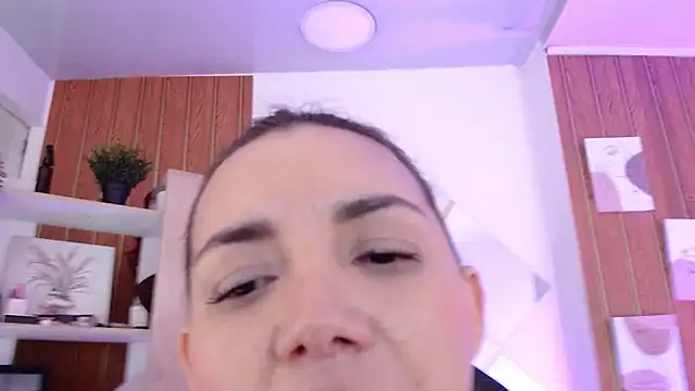 milfsecret69 webcam