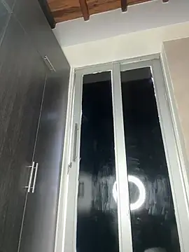 Sarasweet_sex webcam