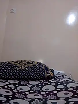 farah69sex webcam