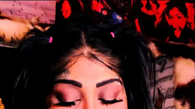 indian_dreamgirl webcam