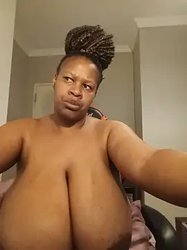 bustylisa1983 webcam