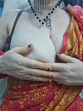 Indian_Coupl3 webcam