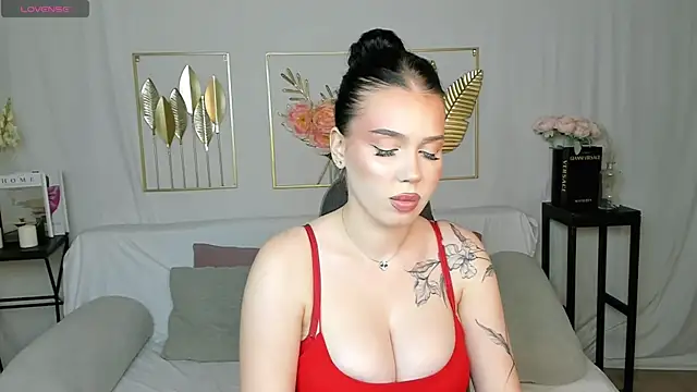 mistress_of_hearts webcam