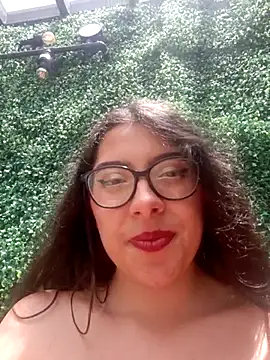 olivia_collinns1 (F teen) - show tits 🔥😈