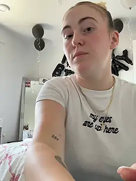 BaddieRiRi224 live