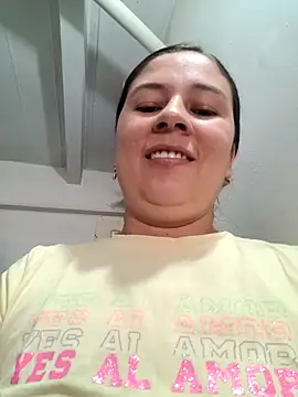 selena_gomez2 webcam