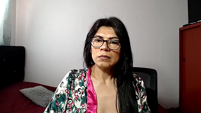 abrilsex23 - Abrilsex23's free webcam - UK Sex Cams