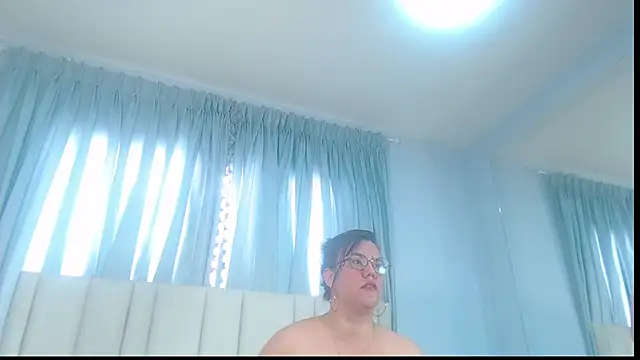 Sallydickinson webcam