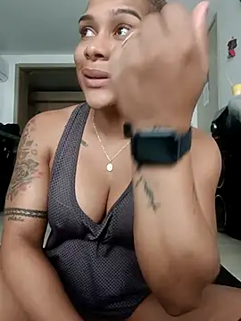 KarinRoss live cam