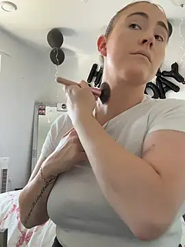 baddieriri224 - BaddieRiRi224's free webcam - UK Sex Cams