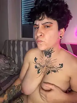 callmelouve webcam