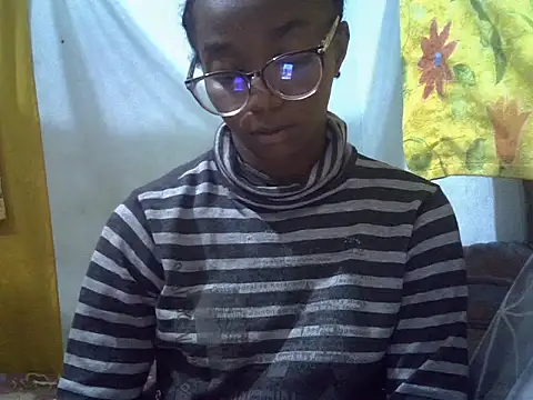 ElianeHot webcam