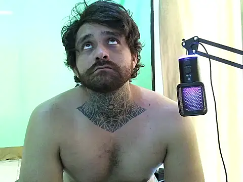 aronmiller404 webcam