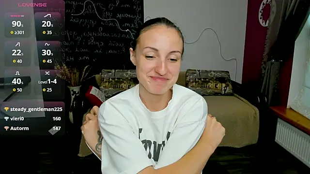 Missis_Sofiia webcam