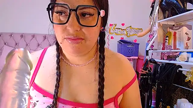 lanaqueen699 webcam