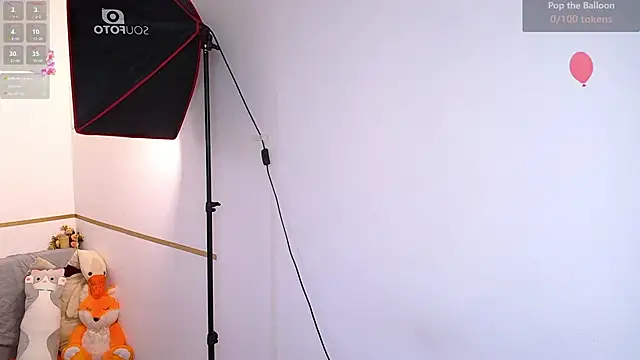 Elise_Nyx webcam