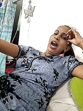 Sexy-Kajal2 webcam